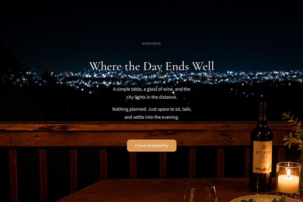 El Chalet website page highlighting evening atmosphere, mountain views, and guest experience beyond the Airbnb listing.